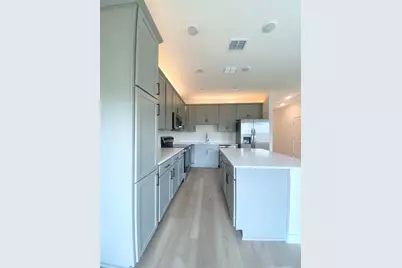 700 Horseshoe Drive #301, Leander, TX 78641 - Photo 5