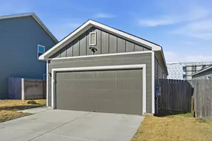 1106 Cattail Ln, Bastrop, TX 78602 - Photo 3