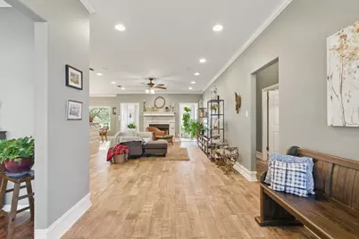 21457 Lakefront Drive, Lago Vista, TX 78645 - Photo 19