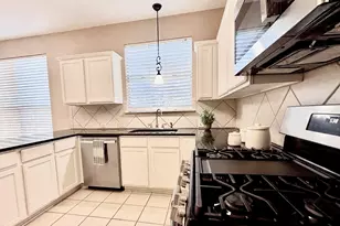 1346 Ashberry Trail, Georgetown, TX 78626 - Photo 13