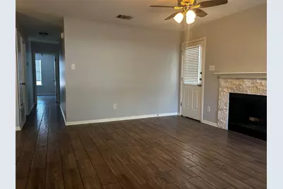 501 Texas Avenue, Round Rock, TX 78664 - Photo 3