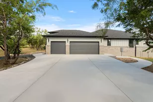 103 Westcreek Dr, Bertram, TX 78605 - Photo 5
