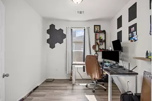 222 Summit Dr, Lockhart, TX 78644 - Photo 19