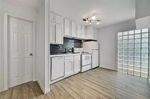 5700 Avenue G, Austin, TX 78752 - Photo 5