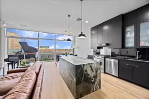 555 E 5th St, Austin, TX 78701 - Photo 3