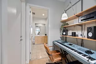 555 E 5th St, Austin, TX 78701 - Photo 25