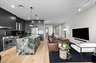 555 E 5th St, Austin, TX 78701 - Photo 11