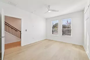 200 W 56th St, Austin, TX 78751 - Photo 13