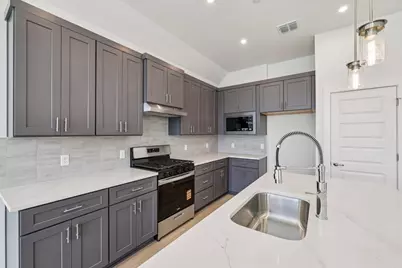 200 W 56th Street #5101, Austin, TX 78751 - Photo 9