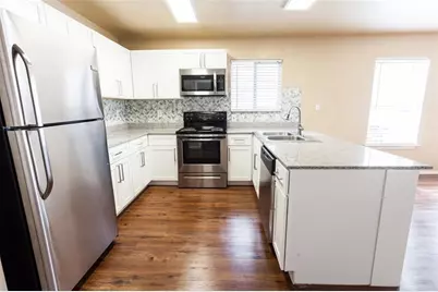506 W 35th Street, Austin, TX 78705 - Photo 9