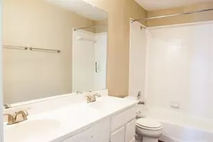 506 W 35th St, Austin, TX 78705 - Photo 15