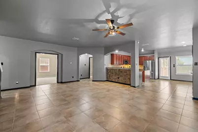 1729 Hidden Springs Path, Round Rock, TX 78665 - Photo 15