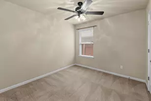 1729 Hidden Springs Path, Round Rock, TX 78665 - Photo 25