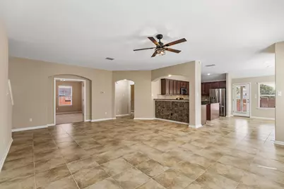 1729 Hidden Springs Path, Round Rock, TX 78665 - Photo 11