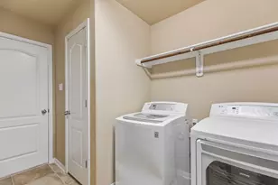 1729 Hidden Springs Path, Round Rock, TX 78665 - Photo 23