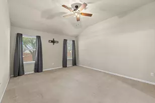1729 Hidden Springs Path, Round Rock, TX 78665 - Photo 21
