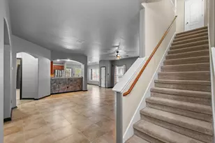 1729 Hidden Springs Path, Round Rock, TX 78665 - Photo 3