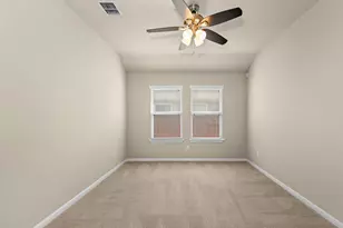 1729 Hidden Springs Path, Round Rock, TX 78665 - Photo 19