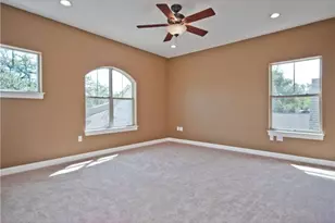 9122 Balcones Club Dr, Austin, TX 78750 - Photo 9