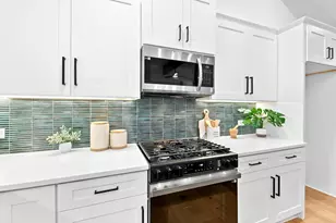 8305 Briarwood Ln, Austin, TX 78757 - Photo 17