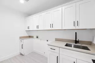 8305 Briarwood Ln, Austin, TX 78757 - Photo 23