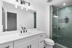 8305 Briarwood Ln, Austin, TX 78757 - Photo 33