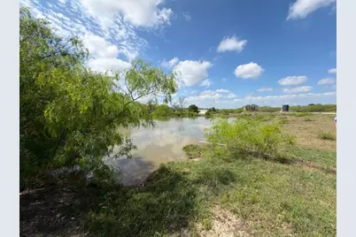 1235 Hoover Street, Luling, TX 78648 - Photo 7