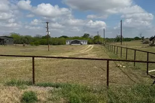1235 Hoover St, Luling, TX 78648 - Photo 1