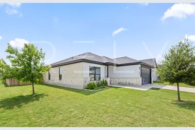 129 Seattle Slew Drive, Jarrell, TX 76537 - Photo 3