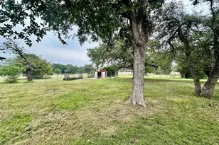 677 County Road 3081 Center, Lampasas, TX 76550 - Photo 7