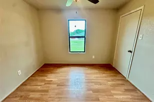 677 County Road 3081 Center, Lampasas, TX 76550 - Photo 17