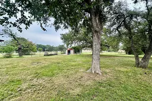 677 County Road 3081 Center, Lampasas, TX 76550 - Photo 7