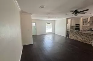 8510 New Hampshire Dr, Austin, TX 78758 - Photo 3