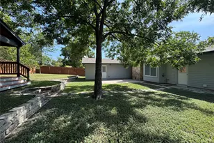 8510 New Hampshire Dr, Austin, TX 78758 - Photo 27