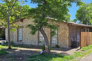 1909 Hearthside Dr, Austin, TX 78757 - Photo 1