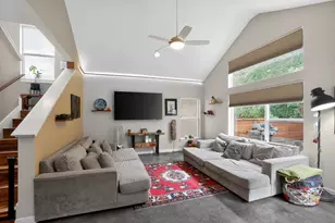 301 W Stassney Ln, Austin, TX 78745 - Photo 3