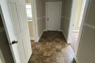 302 S Burleson St, Kyle, TX 78640 - Photo 11
