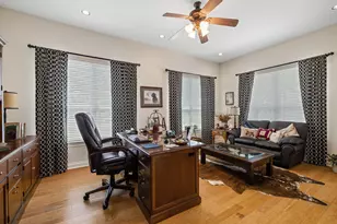 194 Gabriel Meadows Dr, Hutto, TX 78634 - Photo 25