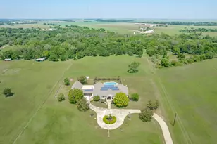 194 Gabriel Meadows Dr, Hutto, TX 78634 - Photo 5