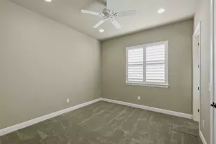 120 W Vienna Dr, Hutto, TX 78634 - Photo 17