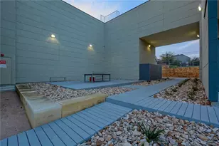 604 N Bluff Dr, Austin, TX 78745 - Photo 21