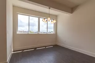 604 N Bluff Dr, Austin, TX 78745 - Photo 9