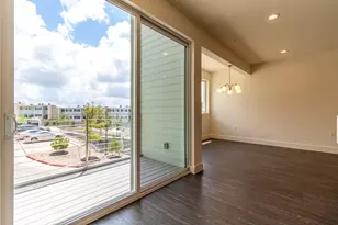 604 N Bluff Dr, Austin, TX 78745 - Photo 9