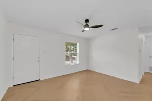 1008 Wilks Ave, Austin, TX 78752 - Photo 21