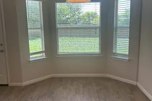 108 Pond Way, Hutto, TX 78634 - Photo 5