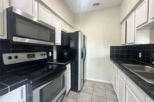 2901 San Jacinto Blvd, Austin, TX 78705 - Photo 9