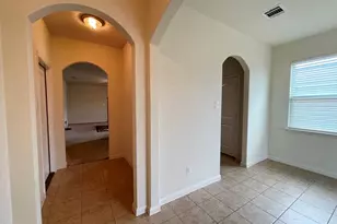 408 Farmer Ln, Jarrell, TX 76537 - Photo 5