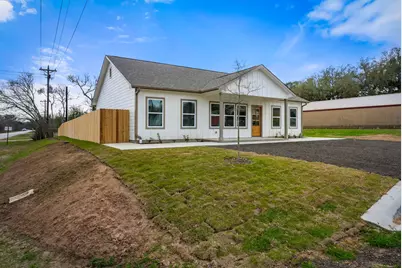 103 Lentz Main Street, Red Rock, TX 78662 - Photo 3