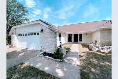 21822 SE Tallahassee Avenue, Lago Vista, TX 78645 - Photo 1