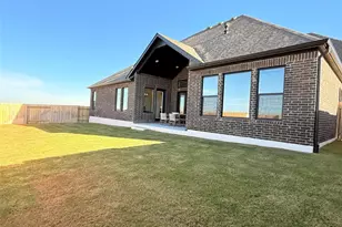 201 Shadow Dr, Liberty Hill, TX 78642 - Photo 11